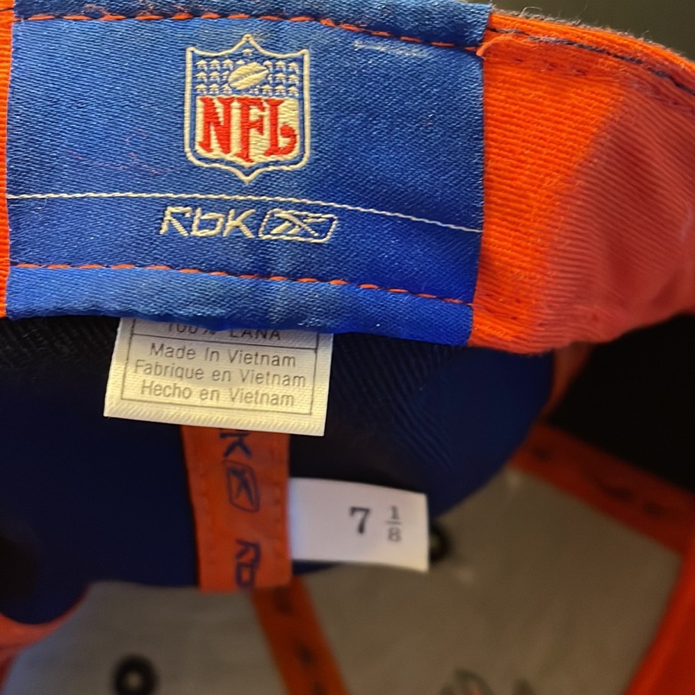 Broncos hat - Picture 4 of 5